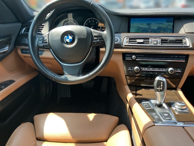 Bild 10: BMW 740i Limousine F01 N54