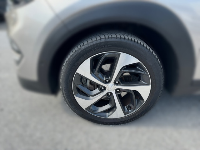 Bild 4: Hyundai Tucson 2,0 CRDi 4WD AT Platin