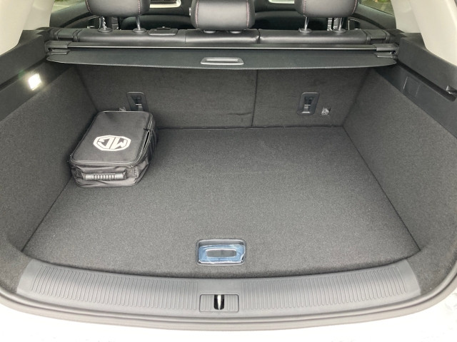 Bild 9: MG EHS PHEV Luxury Leder Schwarz