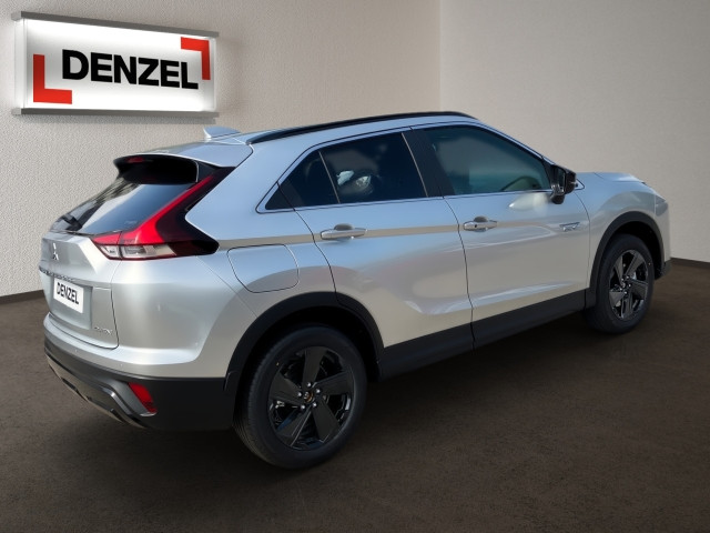 Bild 6: Mitsubishi Eclipse Cross PHEV 2,4 4WD Intense+ 45 Jahre