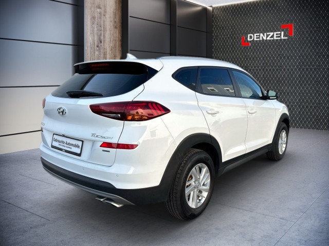 Bild 3: Hyundai Tucson 1,6 CRDi 4WD MT GL