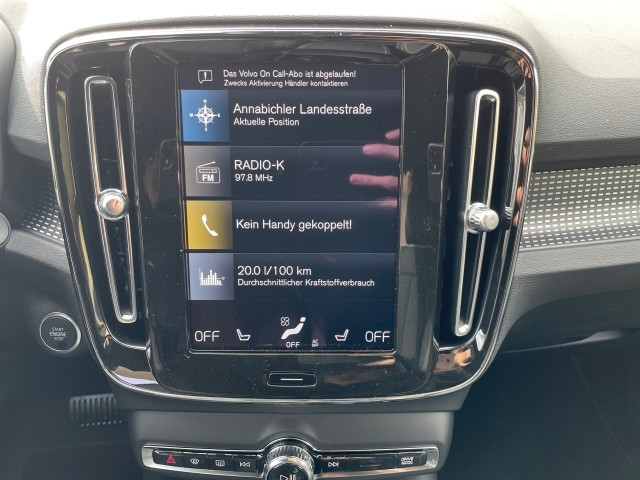 Bild 7: VOLVO PKW XC40 Plus, T2 Automatikgetriebe, Benzin, Dark