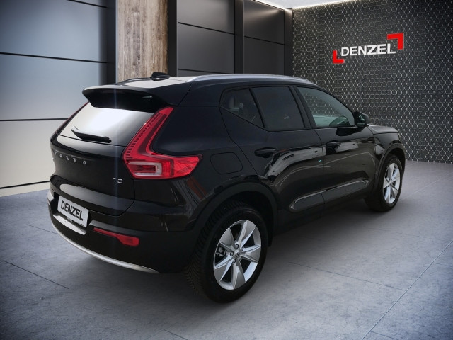 Bild 3: VOLVO PKW XC40 Core, T2 Automatikgetriebe, Benzin