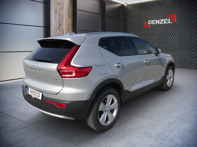 Bild 3: VOLVO PKW XC40 Core, T2 Automatikgetriebe, Benzin