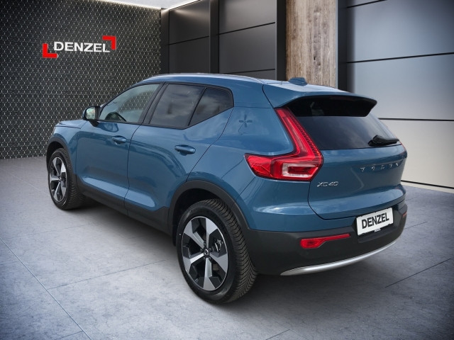 Bild 2: VOLVO PKW XC40 Core, T2 Automatikgetriebe, Benzin