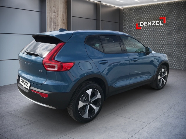 Bild 3: VOLVO PKW XC40 Core, T2 Automatikgetriebe, Benzin