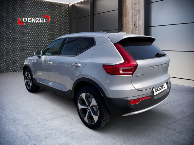 Bild 2: VOLVO PKW XC40 Core, T2 Automatikgetriebe, Benzin