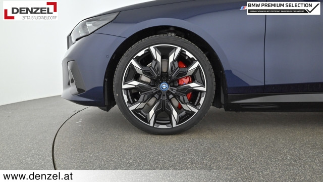 Bild 11: BMW BMW i5 M60 xDrive Touring G61CE2