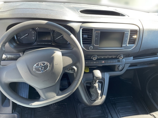 Bild 6: Toyota Proace 1,5 l, 120 PS Kastenwagen ProWork