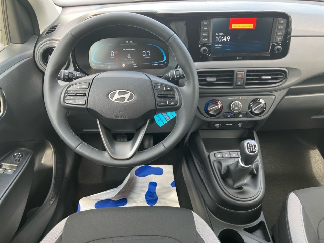 Bild 10: Hyundai i10 GO Plus 1,0 MT