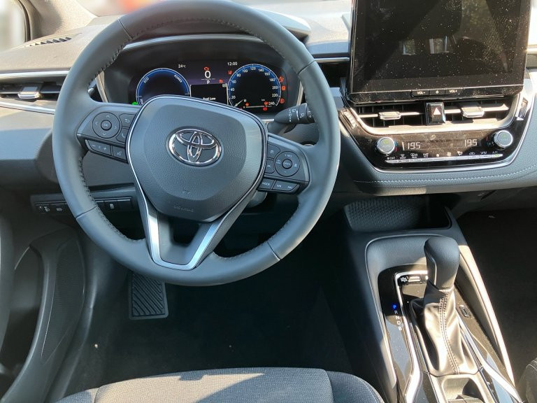 Bild 6: Toyota Corolla 1,8l Hybrid TS Active