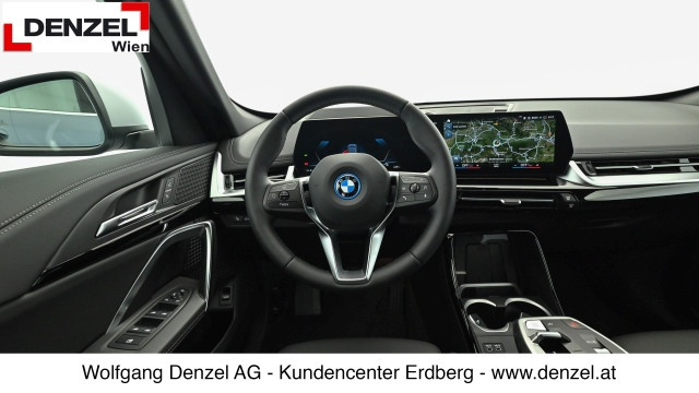 Bild 4: BMW iX1 xDrive30 U11 XE2