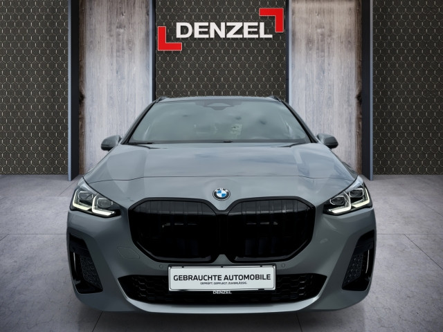 Bild 12: BMW 220i Active Tour B38