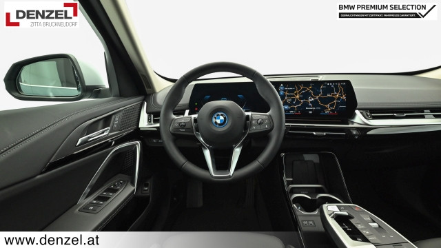 Bild 5: BMW iX1 xDrive30 U11