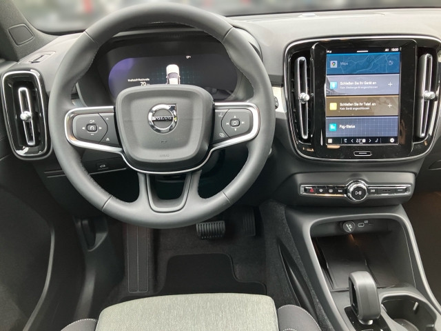 Bild 6: VOLVO PKW XC40 Core, B3 Mild Hybrid, Benzin