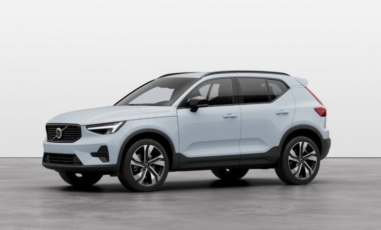 Bild 0: VOLVO PKW XC40 B3 Plus Dark