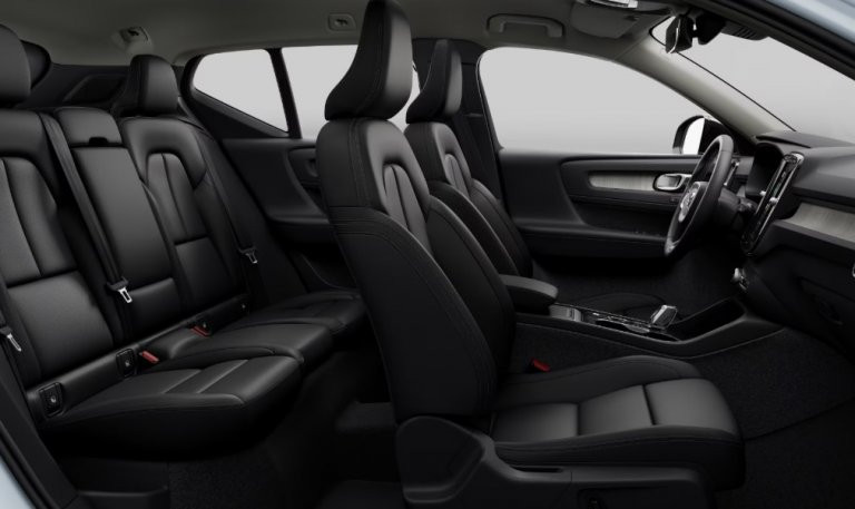 Bild 9: VOLVO PKW XC40 B3 Plus Dark