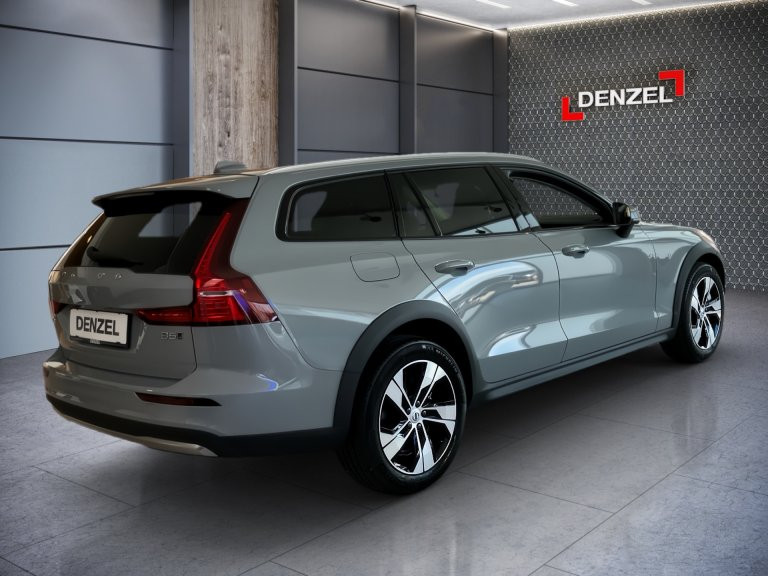 Bild 3: VOLVO PKW V60 Cross Country Plus, B5 AWD Mild Hybrid, Benzin