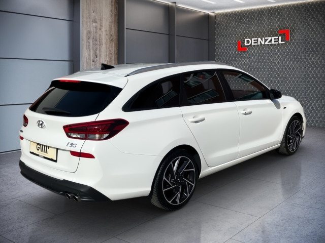 Bild 3: Hyundai i30 CW 1,6 CRDi N-Li