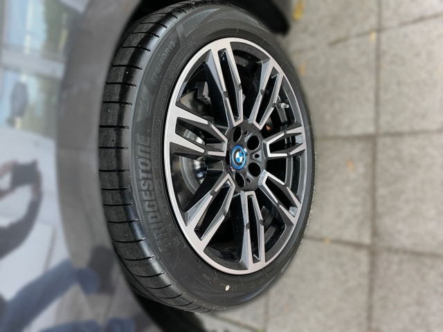 Bild 4: BMW i5 eDrive40 Tour G61