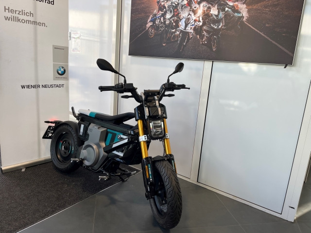 Bild 0: BMW Motorrad CE 02