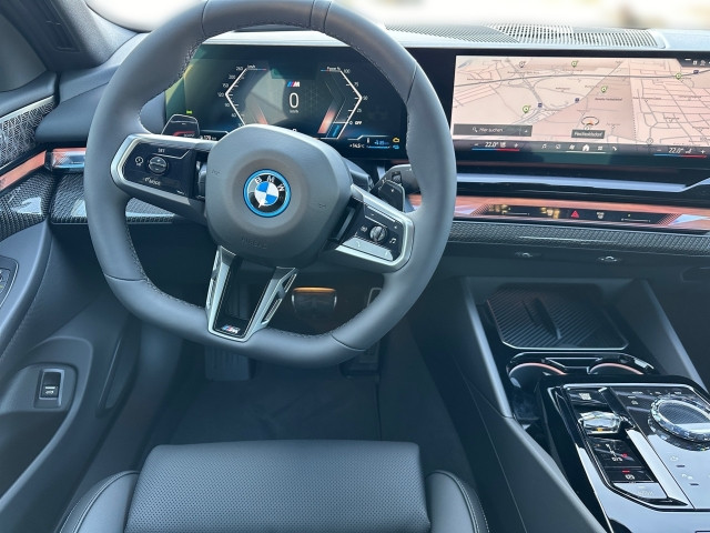 Bild 6: BMW 550e xDrive Limousine G60 XB1