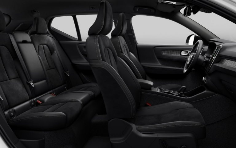 Bild 9: VOLVO PKW XC40 Plus, B4 Mild Hybrid, Benzin, Dark