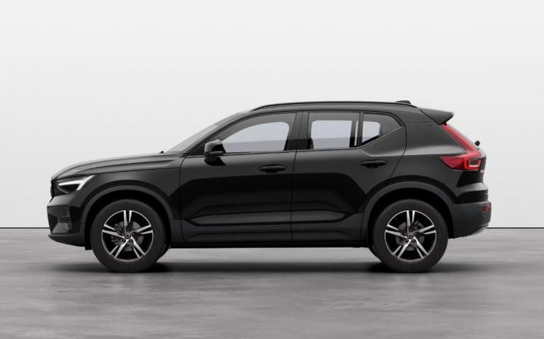 Bild 1: VOLVO PKW XC40 Ultra, B4 Mild Hybrid, Benzin, Dark