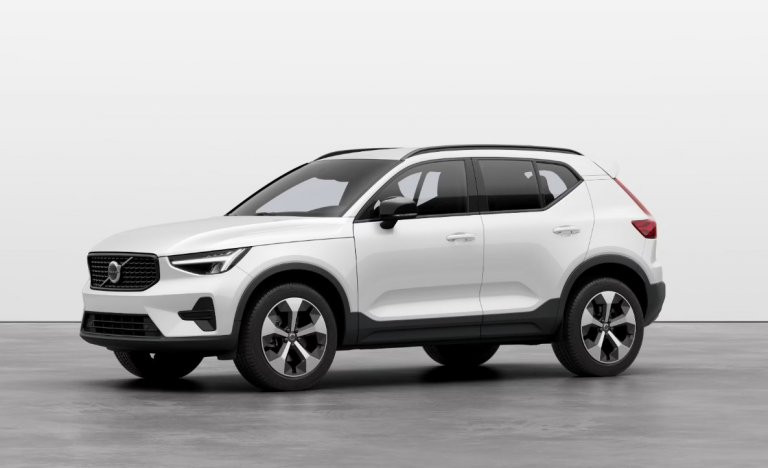 Bild 0: VOLVO PKW XC40 Plus, B3 Mild Hybrid, Benzin, Dark