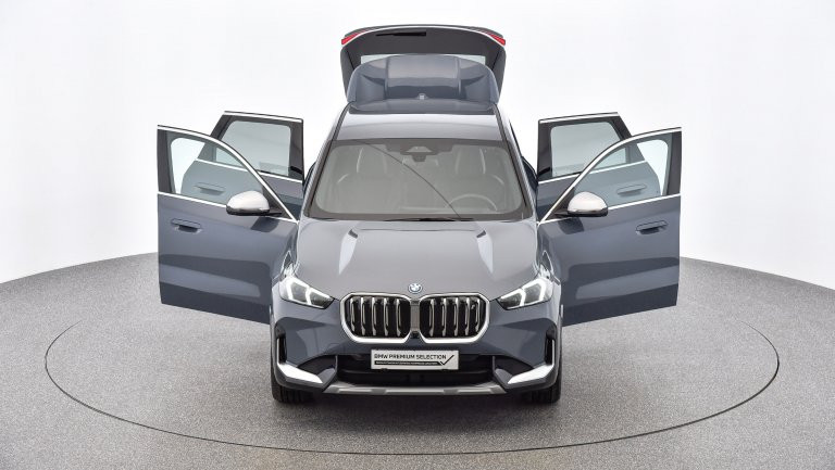 Bild 12: BMW iX1 xDrive30 U11