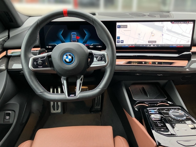 Bild 12: BMW i5 M60 xDrive Limousine G60