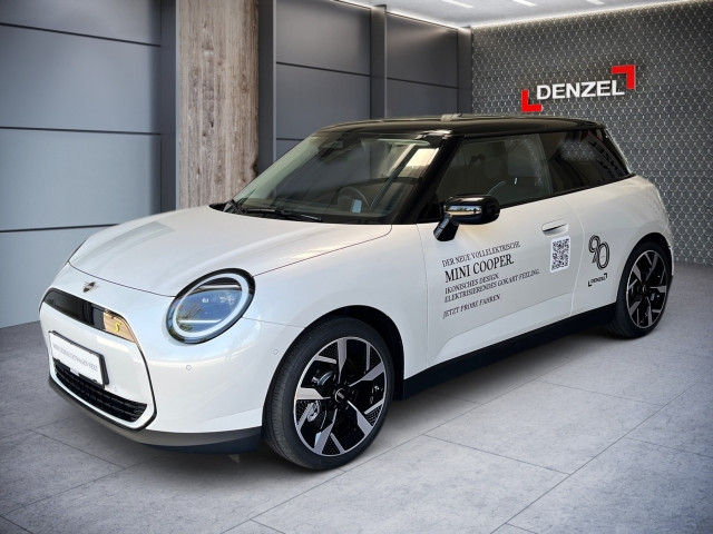 Bild 7: Mini Cooper SE J01