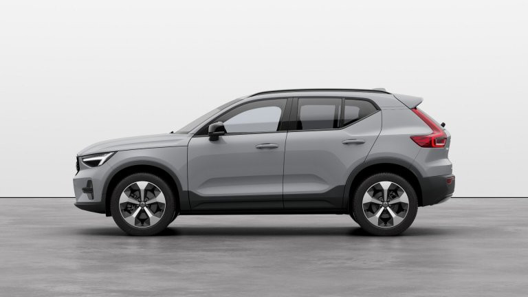 Bild 1: VOLVO PKW XC40 Ultra, B3 Mild Hybrid, Benzin, Dark