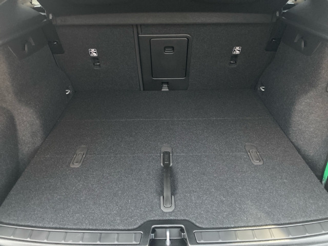 Bild 8: VOLVO PKW XC40 Ultra, B3 Mild Hybrid, Benzin, Dark