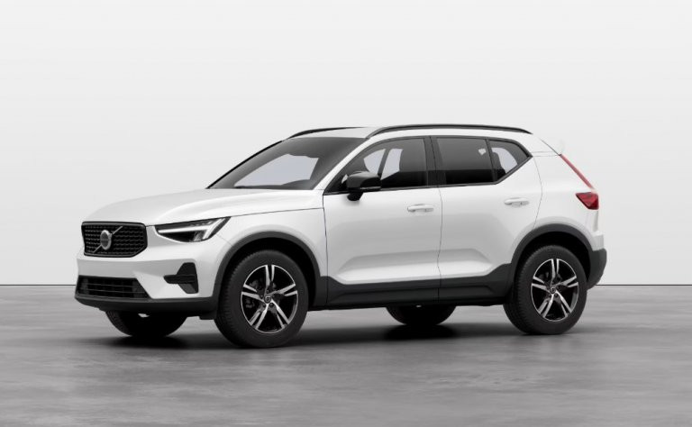 Bild 0: VOLVO PKW XC40 Plus, B4 Mild Hybrid, Benzin, Dark