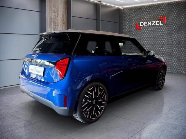 Bild 3: Mini Cooper SE J01 HC0